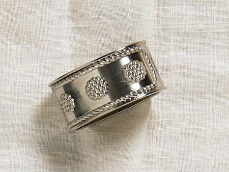 Berry & Thread Metal Napkin Ring Discount