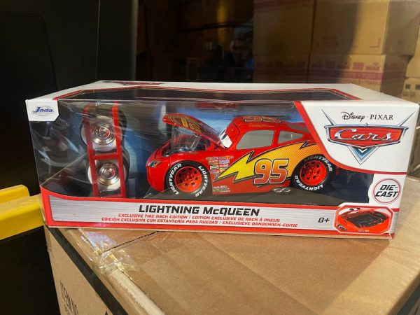 Jada Metal DIECAST CAR 1 24 LIGHTNING MCQUEEN W TIRES Online Sale