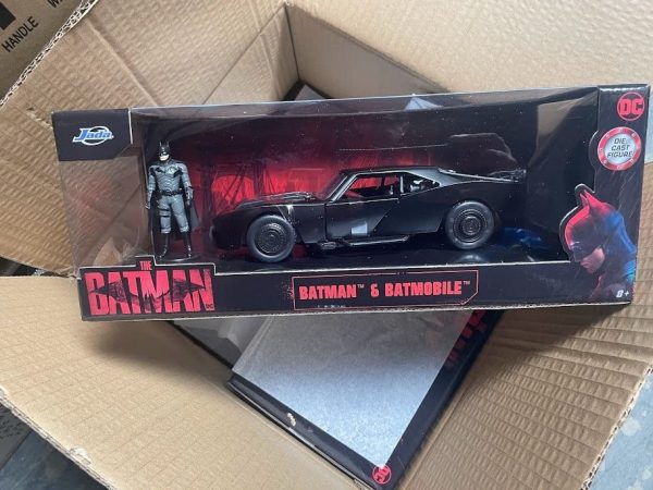 Jada 1:24 THE BATMAN PATTINSON Batmobile W  Figure Discount