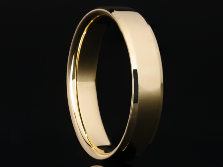 5mm Beveled Gold Ring Fashion