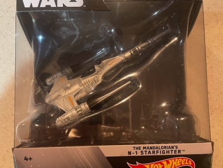 2023 Hot Wheels Star Wars Diecast Ship #17 MANDALORIAN N-1 STARFIGHTER Sale